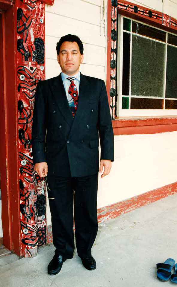 Paul Quinn, one of the Ngāti Awa Treaty claim negotiators, at a Ngāti Awa raupatu hearing, Kokohīnau Marae, Te Teko, 1994 or 1995.
